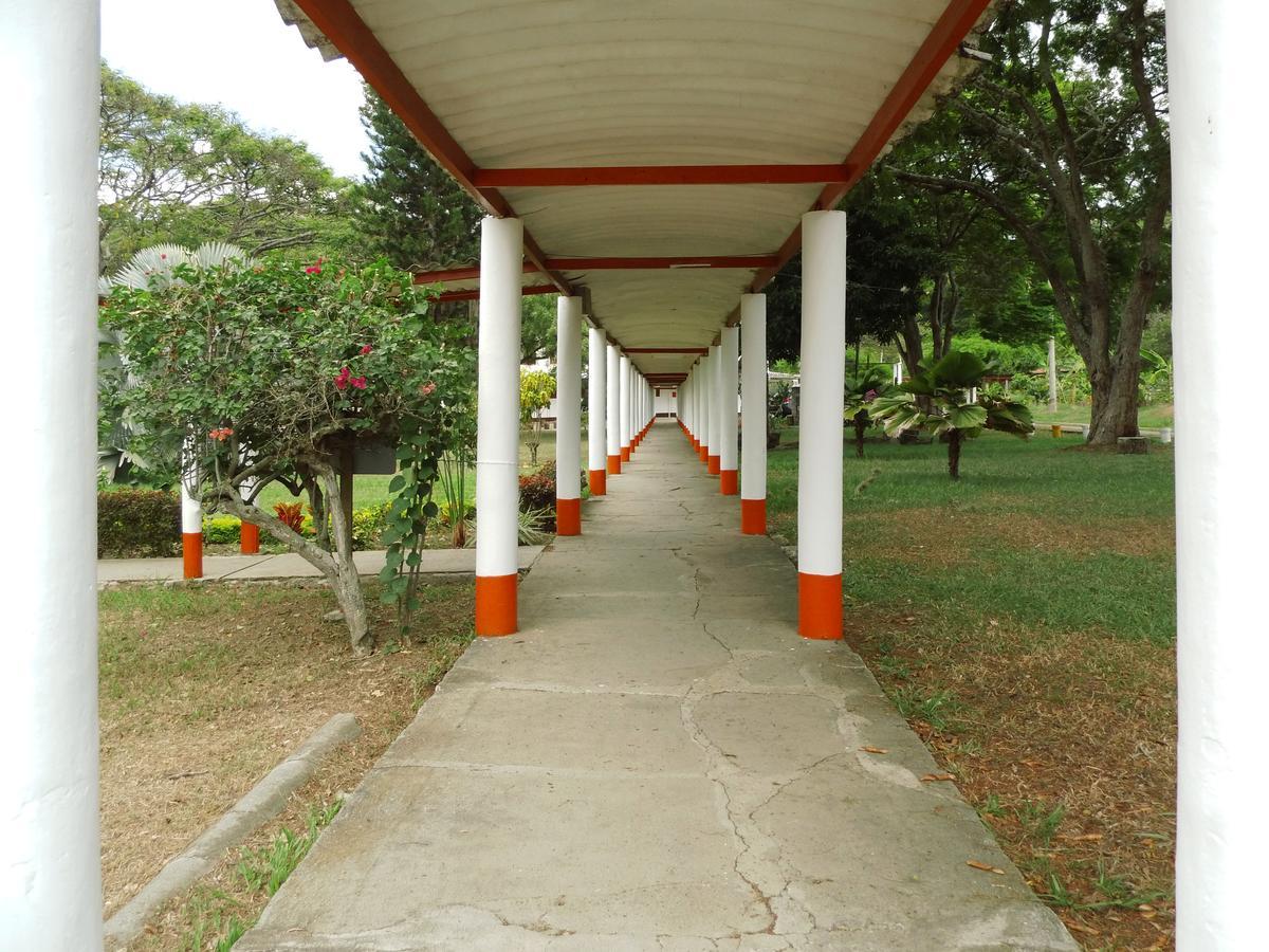 Imca Hotel Buga Bagian luar foto