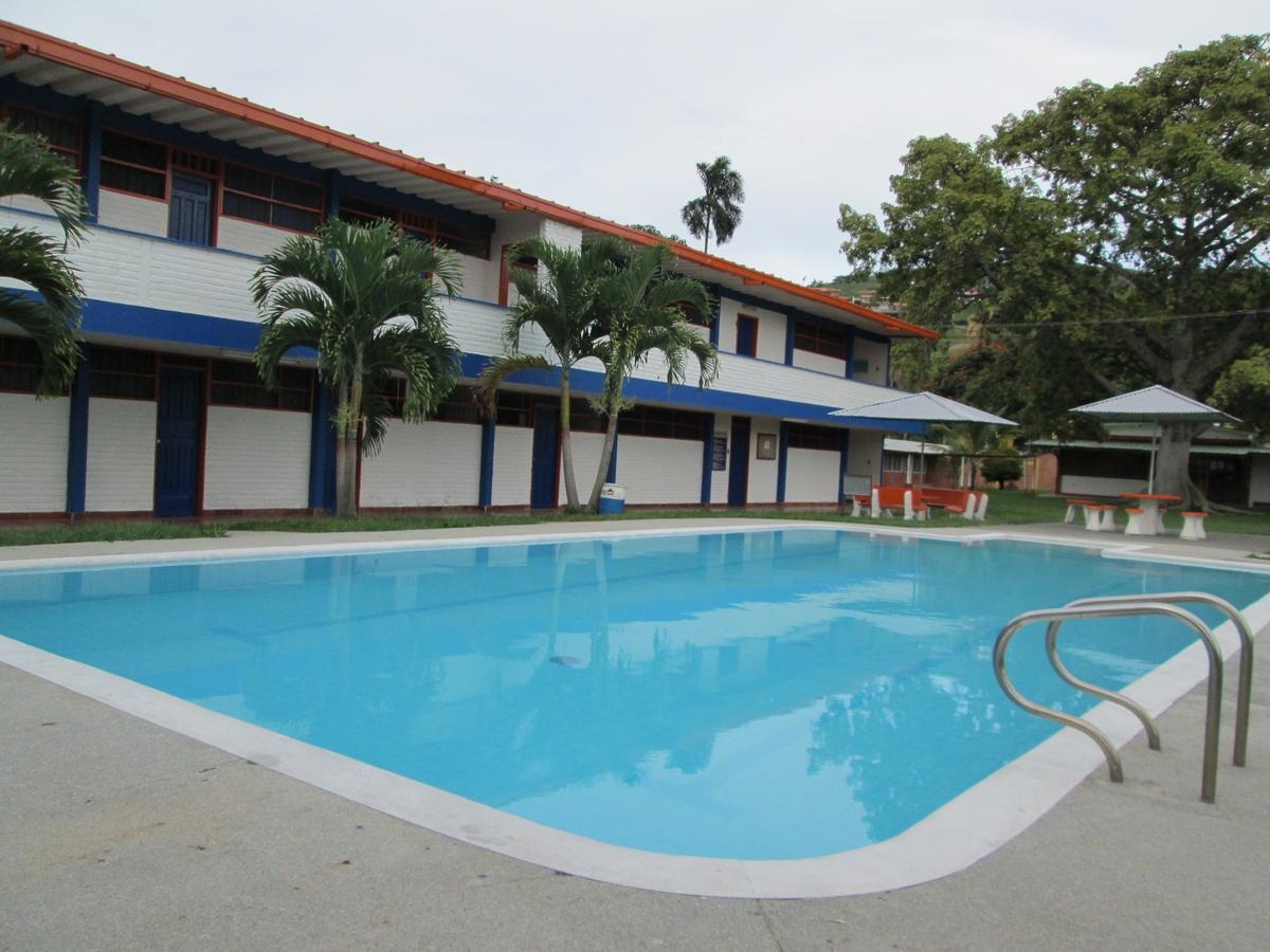 Imca Hotel Buga Bagian luar foto